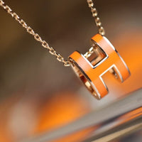 [Globe Jewelers] POP ​​H ANHÄNGER ROSA GOLD