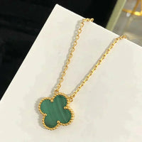 [Globe Jewelers] CLOVER 15MM MALACHIT EINZELNE BLÜTEN-HALSKETTE