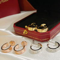 [Globe Jewelers] LOVE OHRRINGE 5,7 MM 2 DIAMANTEN