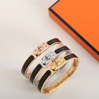 [Globe Jewelers]HM KELLY BLACK BRACELET