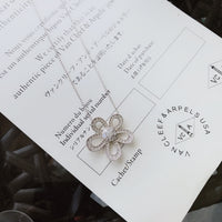 [Globe Jewelers] Full diamond sunflower flower necklace